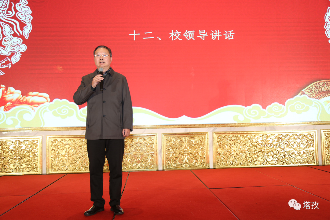 江蘇海洋大學(xué)校長(zhǎng)、校友總會(huì)會(huì)長(zhǎng)寧曉明.jpg